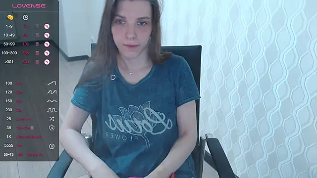 Snapshot of LisaHeart chatting on March 20, 11:12 pm LisaHeart online show from March 20, 11:12 pm