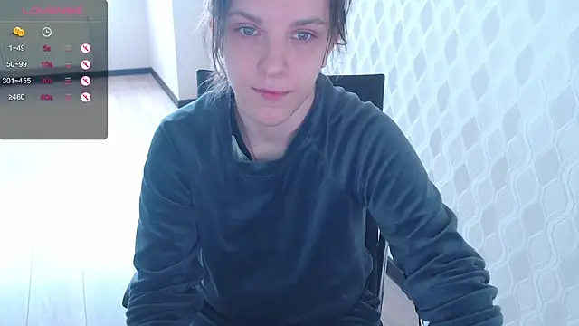 Snapshot of LisaHeart chatting on October 24, 10:44 am LisaHeart online show from October 24, 10:44 am