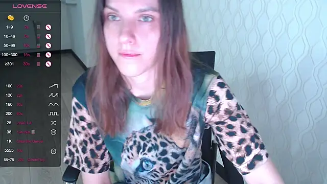 Snapshot of LisaHeart chatting on November 7, 12:32 am LisaHeart online show from November 7, 12:32 am