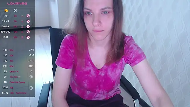 Snapshot of LisaHeart chatting on November 12, 6:03 am LisaHeart online show from November 12, 6:03 am