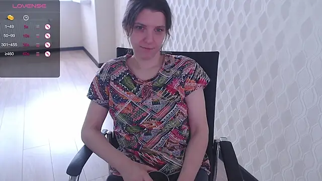 Snapshot of LisaHeart chatting on November 23, 8:25 am LisaHeart online show from November 23, 8:25 am