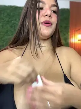 Michellesexxy online show from February 9, 3:43 am