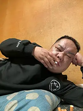 punk0805 online show from March 31, 3:34 pm