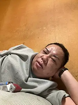 punk0805 online show from April 13, 12:10 pm