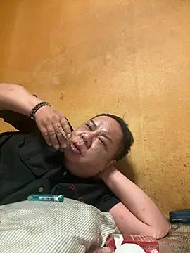 punk0805 online show from April 14, 1:17 pm