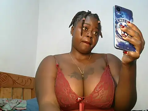 t-QueenSlyy online show from November 1, 8:49 am