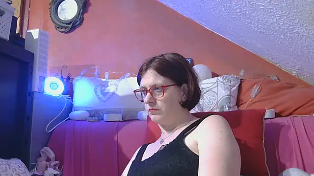 lanax online show from May 26, 1:07 pm