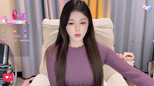 Snapshot of 7-Love chatting on February 13, 1:07 pm 7-Love online show from February 13, 1:07 pm