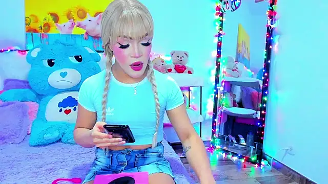 Candy Candy   online show from February 8, 11:19 pm