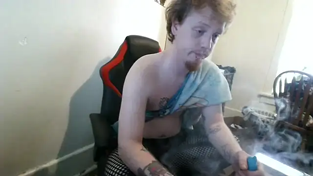 Snapshot of Thehotfox@xh chatting on February 14, 9:55 pm Thehotfoxxh online show from February 14, 9:55 pm