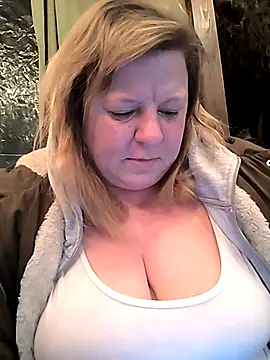 jusichka online show from October 23, 6:06 pm