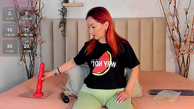 ivone adams online show from April 14, 8:26 pm