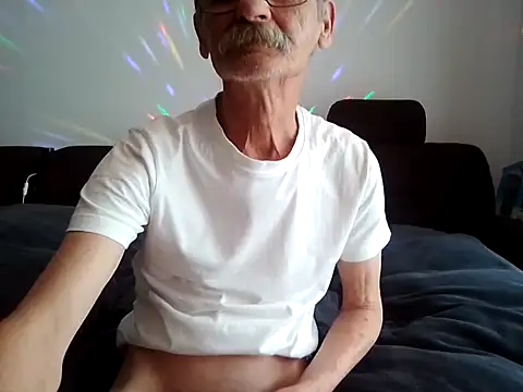 oleg049 online show from July 4, 11:05 am