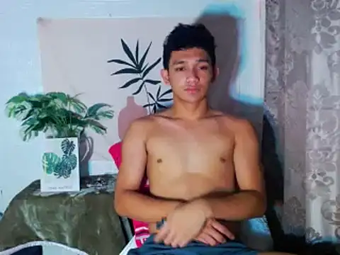 Snapshot of Prvncjshz2 chatting on November 2, 1:35 pm Prvncjshz2 online show from November 2, 1:35 pm