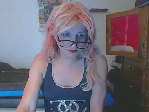 LorenJade online show from February 28, 7:05 am