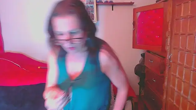 LorenJade online show from October 29, 7:54 am