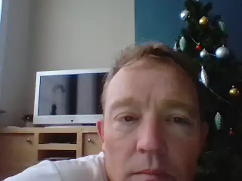 Snapshot of bertolini chatting on December 15, 8:30 am bertolini online show from December 15, 8:30 am