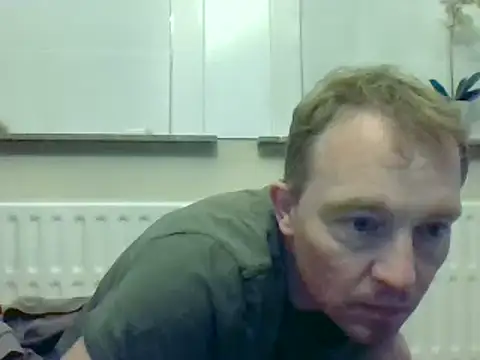 Snapshot of bertolini chatting on December 18, 10:24 pm bertolini online show from December 18, 10:24 pm