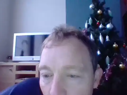 Snapshot of bertolini chatting on December 23, 8:44 am bertolini online show from December 23, 8:44 am