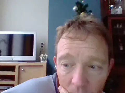 Snapshot of bertolini chatting on December 30, 8:54 am bertolini online show from December 30, 8:54 am