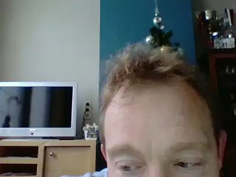 Snapshot of bertolini chatting on January 1, 9:49 am bertolini online show from January 1, 9:49 am