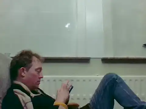 Snapshot of bertolini chatting on February 1, 7:02 pm bertolini online show from February 1, 7:02 pm