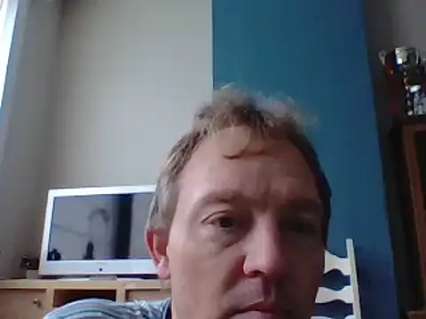 Snapshot of bertolini chatting on February 13, 8:59 am bertolini online show from February 13, 8:59 am