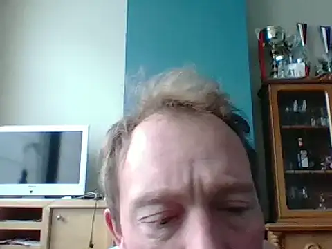 Snapshot of bertolini chatting on February 16, 8:43 am bertolini online show from February 16, 8:43 am