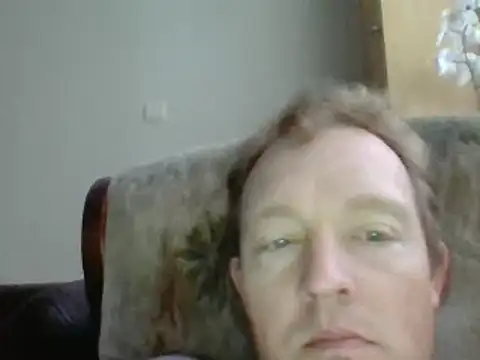 Snapshot of bertolini chatting on February 22, 7:34 am bertolini online show from February 22, 7:34 am