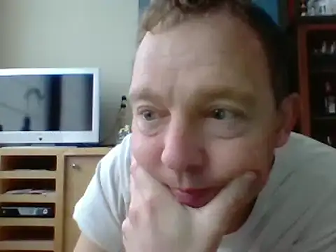 Snapshot of bertolini chatting on February 28, 7:58 am bertolini online show from February 28, 7:58 am