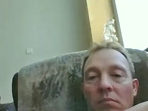 Snapshot of bertolini chatting on March 2, 4:10 pm bertolini online show from March 2, 4:10 pm