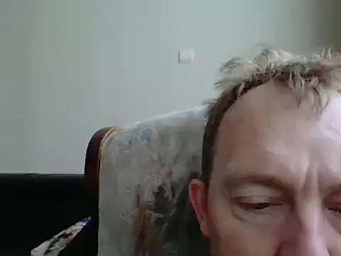 Snapshot of bertolini chatting on March 13, 7:31 am bertolini online show from March 13, 7:31 am