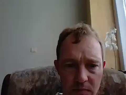 Snapshot of bertolini chatting on March 23, 6:47 am bertolini online show from March 23, 6:47 am