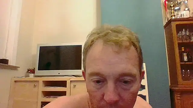 Snapshot of bertolini chatting on September 27, 7:19 pm bertolini online show from September 27, 7:19 pm