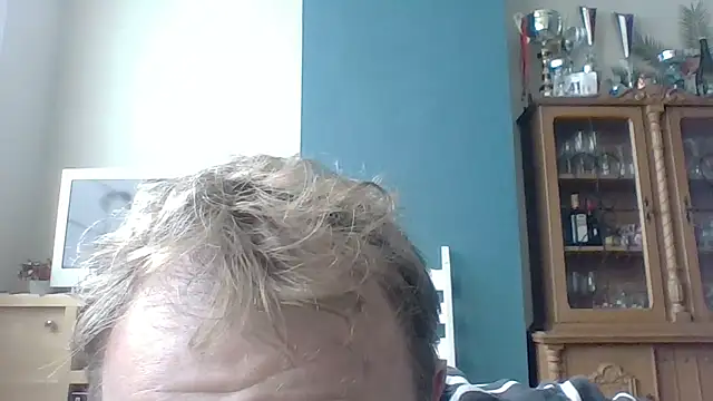 Snapshot of bertolini chatting on October 16, 1:34 pm bertolini online show from October 16, 1:34 pm