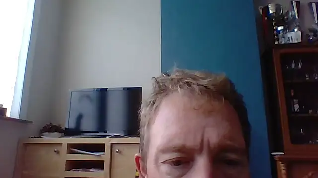 Snapshot of bertolini chatting on October 27, 8:07 am bertolini online show from October 27, 8:07 am