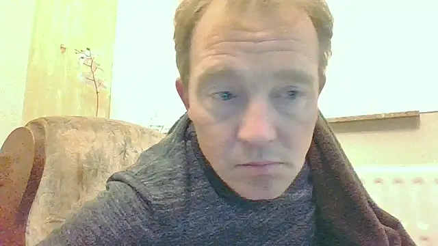 Snapshot of bertolini chatting on November 2, 9:39 pm bertolini online show from November 2, 9:39 pm