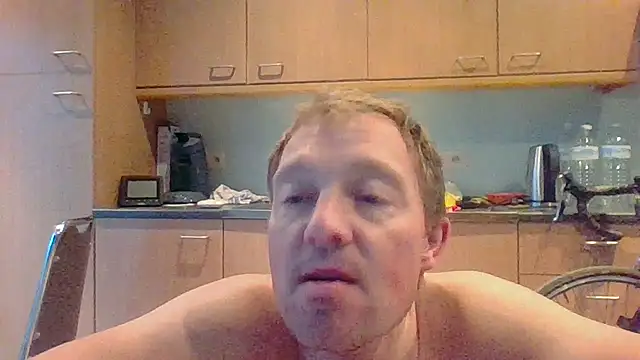 Snapshot of bertolini chatting on November 13, 3:55 pm bertolini online show from November 13, 3:55 pm