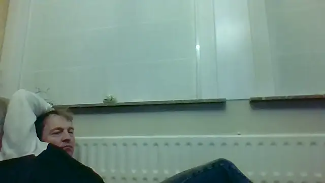 Snapshot of bertolini chatting on December 1, 10:37 pm bertolini online show from December 1, 10:37 pm