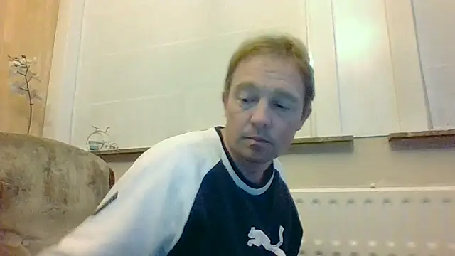 Snapshot of bertolini chatting on December 3, 10:08 pm bertolini online show from December 3, 10:08 pm