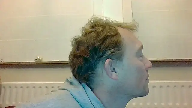 Snapshot of bertolini chatting on December 15, 8:46 pm bertolini online show from December 15, 8:46 pm