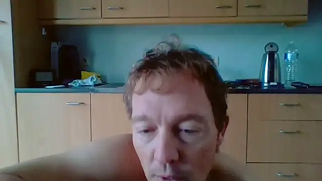 Snapshot of bertolini chatting on December 16, 8:52 am bertolini online show from December 16, 8:52 am