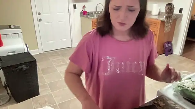 sexylilly69 online show from February 8, 3:30 am