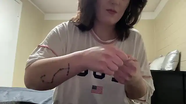 sexylilly69 online show from February 11, 1:52 am