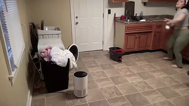 sexylilly69 online show from February 18, 11:08 pm