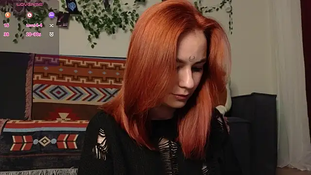 girl with snaketatto0 online show from November 14, 1:59 am