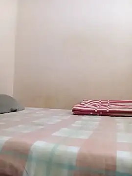 Snapshot of spopo619 chatting on February 14, 6:21 am spopo619 online show from February 14, 6:21 am