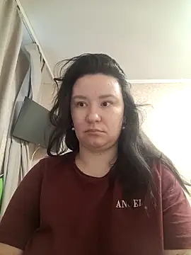 AlexaLexie online show from December 18, 6:41 am