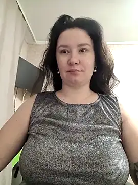 AlexaLexie online show from December 23, 6:11 am