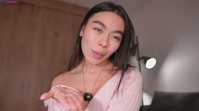 GigiLee  online show from November 12, 11:21 am